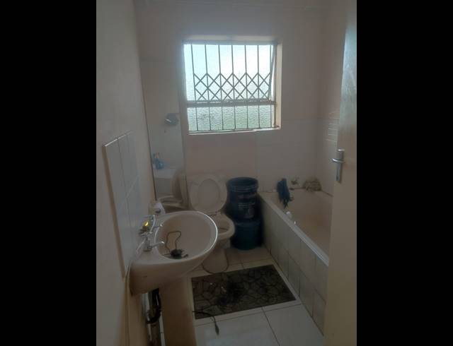3 BEDROOM HOUSE FOR SALE IN MAHLASEDI PARK